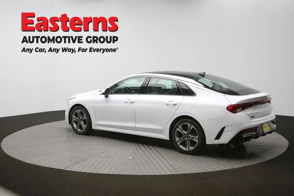 Used 2022 White Kia EX image 63