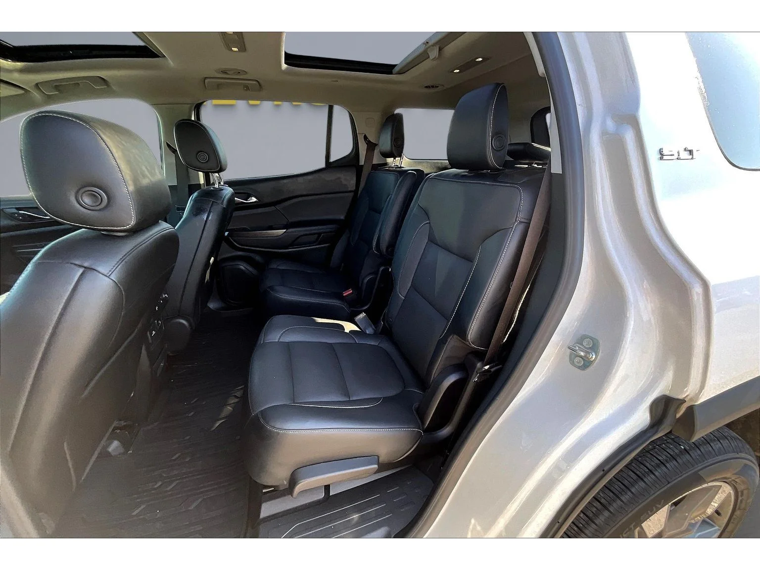 Used 2018 WHITE FROST TRICOAT GMC SLT image 18