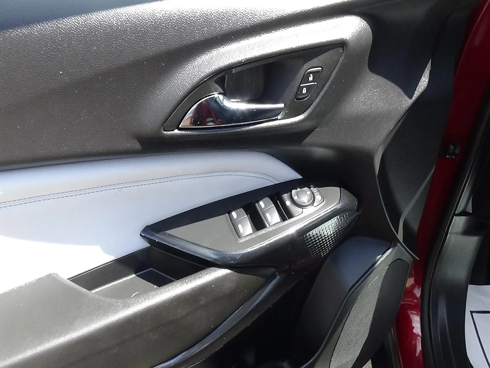 Used 2025 Crimson Metallic (gfm) Chevrolet LT image 15