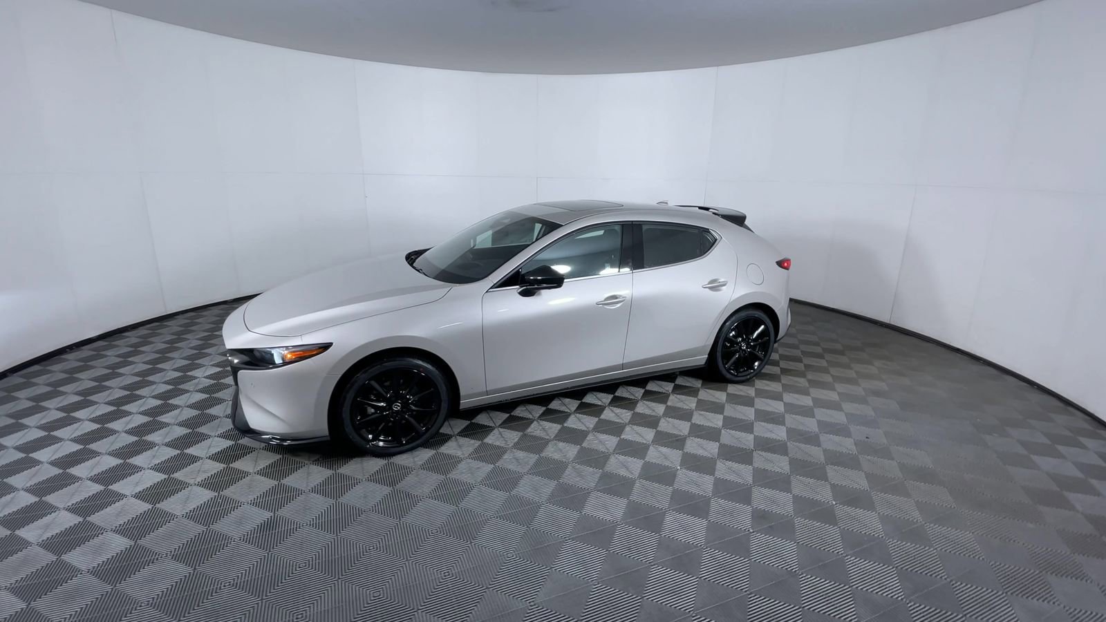 New 2026 Platinum Quartz Metallic Mazda 2.5 Turbo Premium Plus image 4