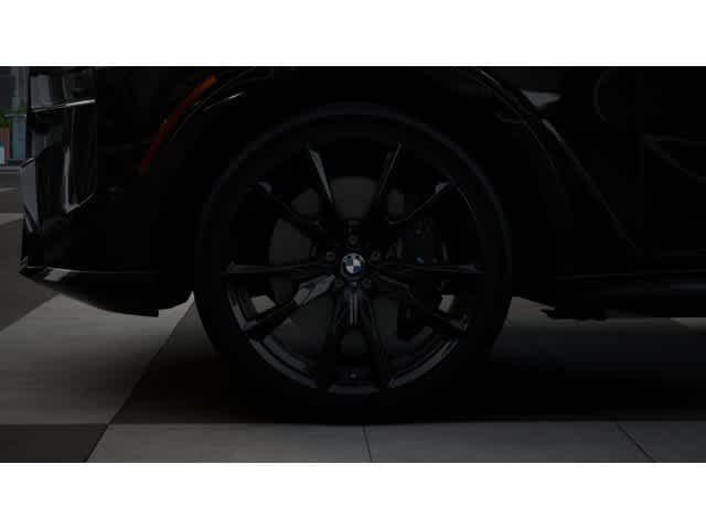New 2027 Black Sapphire Metallic BMW M60i image 7