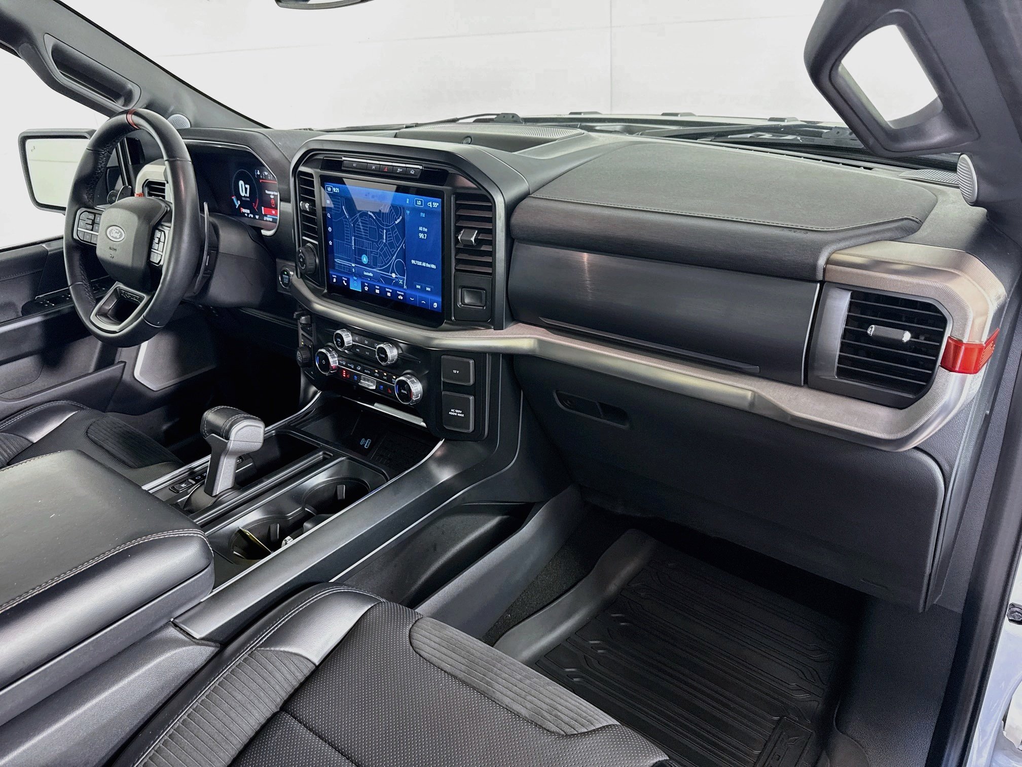 Used 2023 Avalanche Ford Raptor image 31