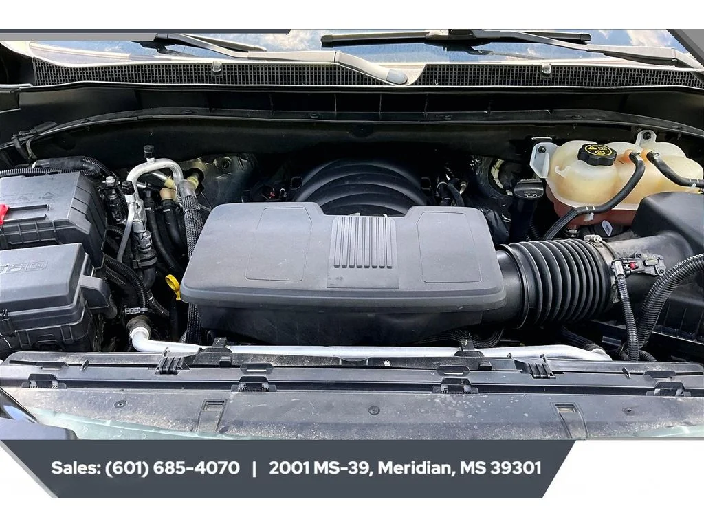Used 2023 Silver Sage Metallic Chevrolet Premier image 8