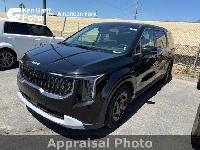 2025 Kia Sedona LXS's photo