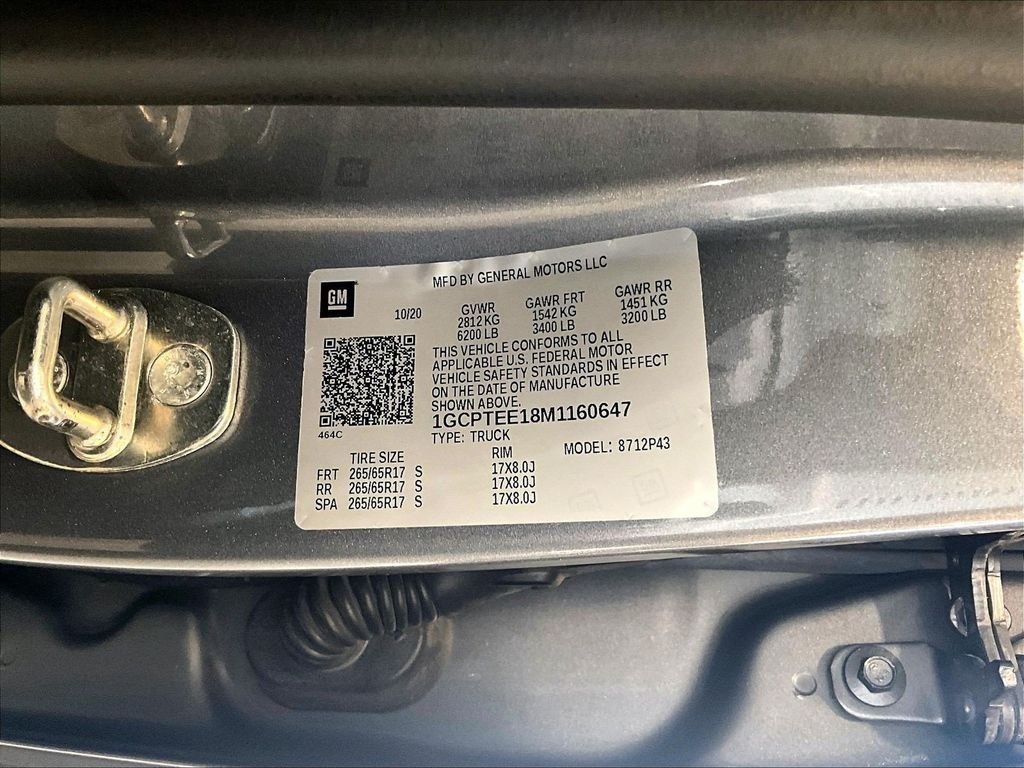 Used 2021 Gray Chevrolet ZR2 image 37