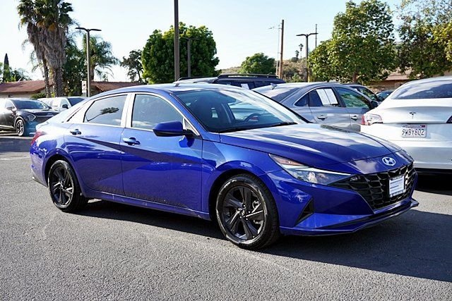 Used 2021 Blue Hyundai SEL image 5