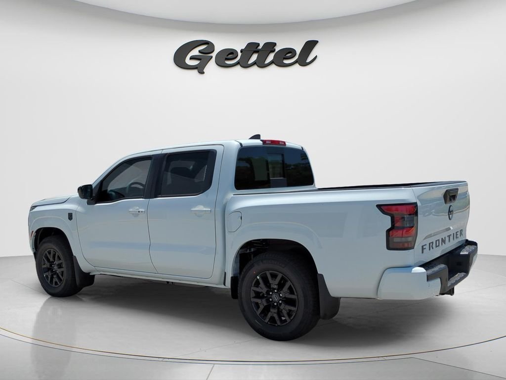 New 2026 Glacier White Nissan Crew Cab SV image 7