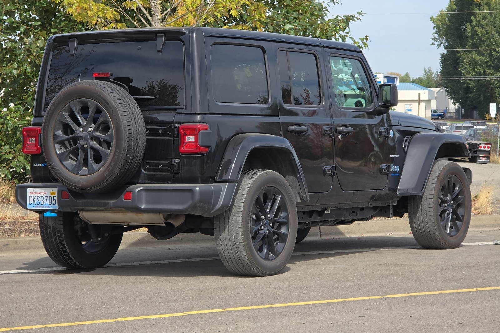 Used 2024 Black Clearcoat Jeep Sahara image 4