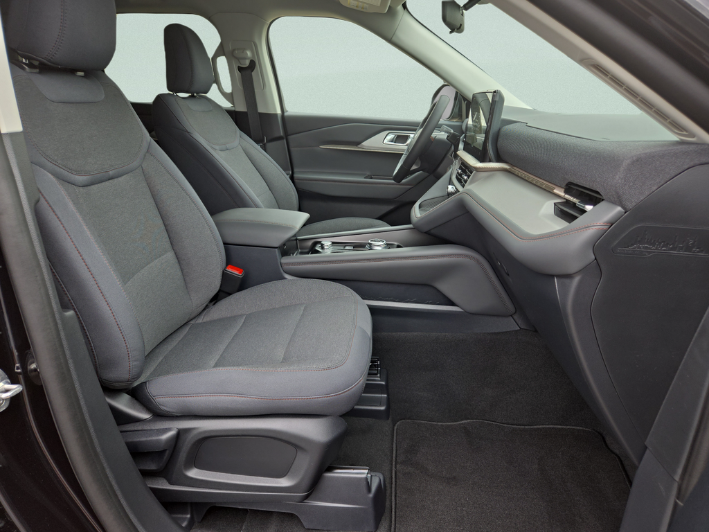 New 2026 Agate Black Metallic Ford Active image 28