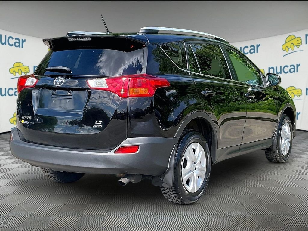 Used 2013 Black Toyota LE image 6