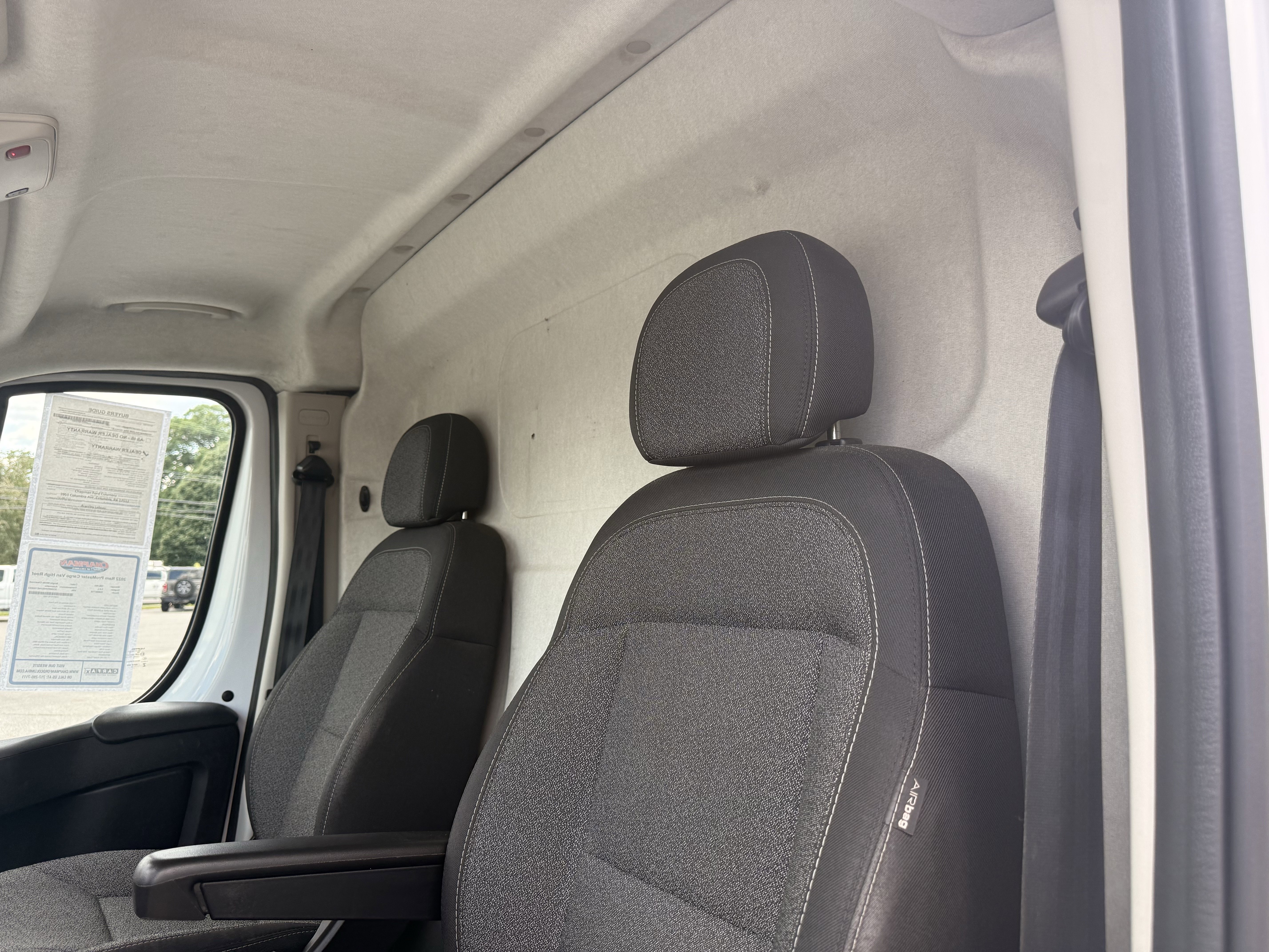 Used 2022 White Ram High Roof image 10