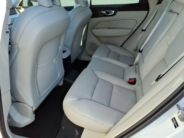 New 2026 Crystal White Volvo T8 Ultra image 11