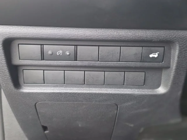 2024 Mitsubishi Outlander SE - Photo 34
