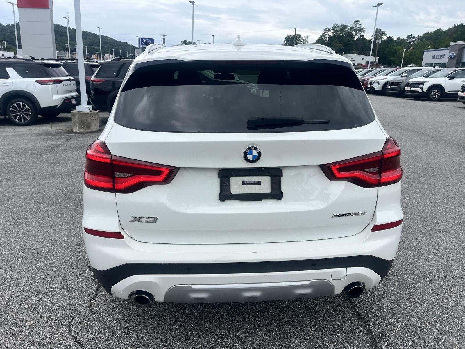 Used 2021 Alpine White BMW xDrive30i image 6