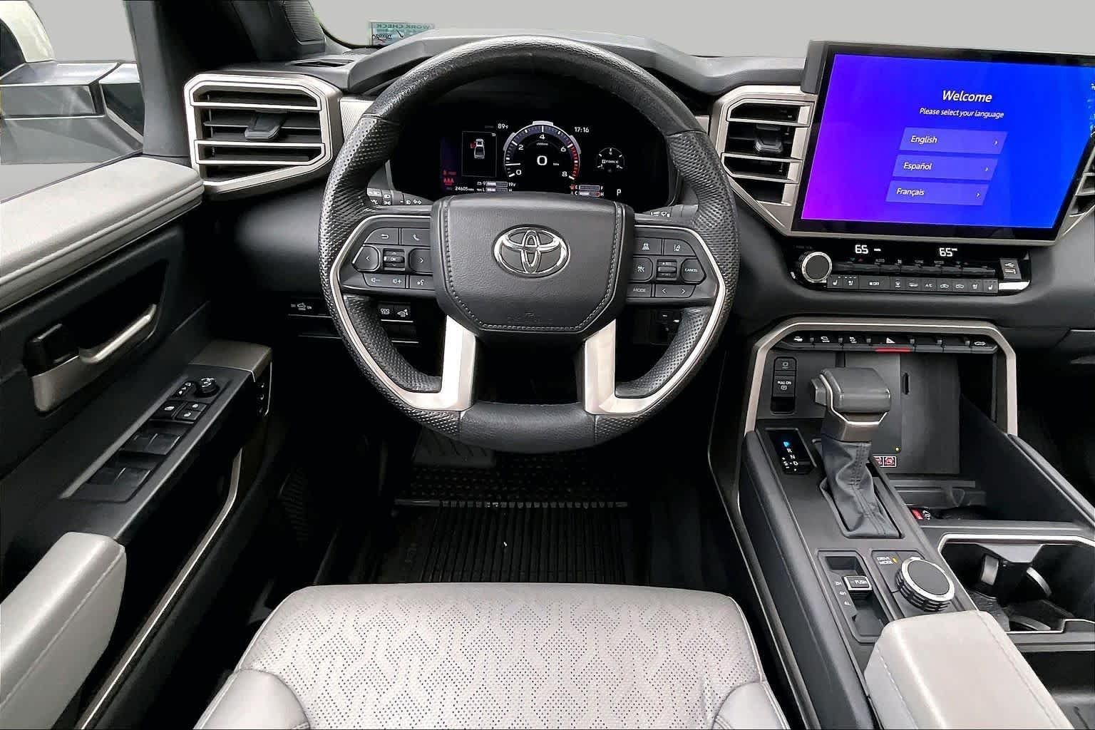Used 2025 Wind Chill Pearl Toyota Limited image 6