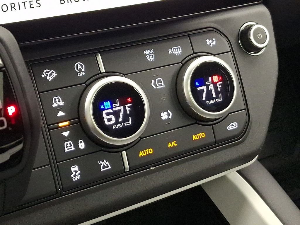 New 2026 Fuji White Land Rover X-Dynamic SE image 12