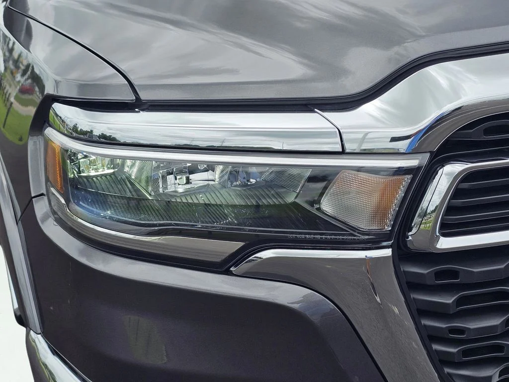 New 2026 Granite Crystal Metallic Clear-Coat Exterior Paint RAM Big Horn/Lone Star image 4