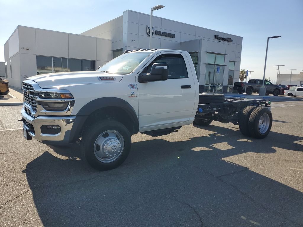 New 2025 Bright White Clear-Coat Exterior Paint RAM Tradesman image 7