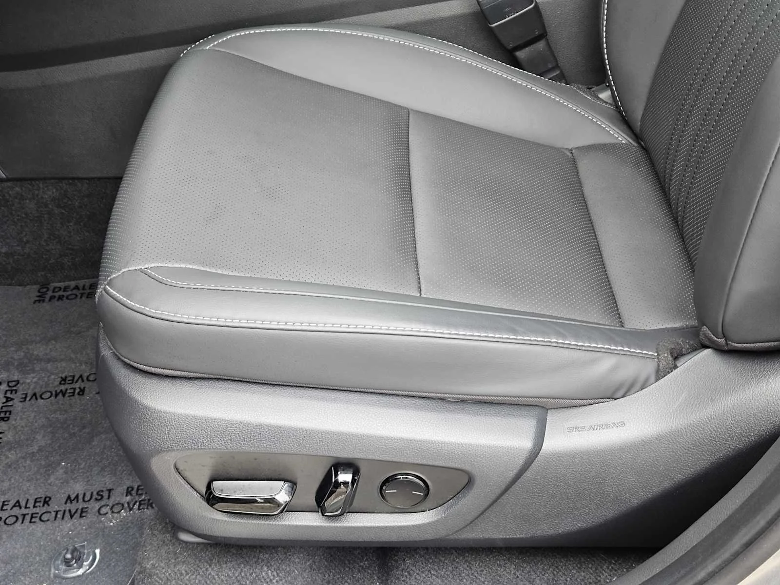 Certified Used 2025 ATOMIC SILVER Lexus Premium image 19