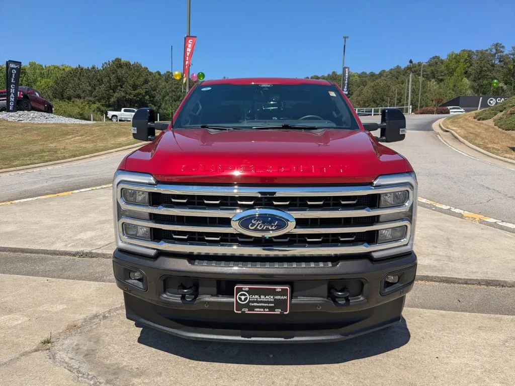 Used 2024  Ford King Ranch image 2