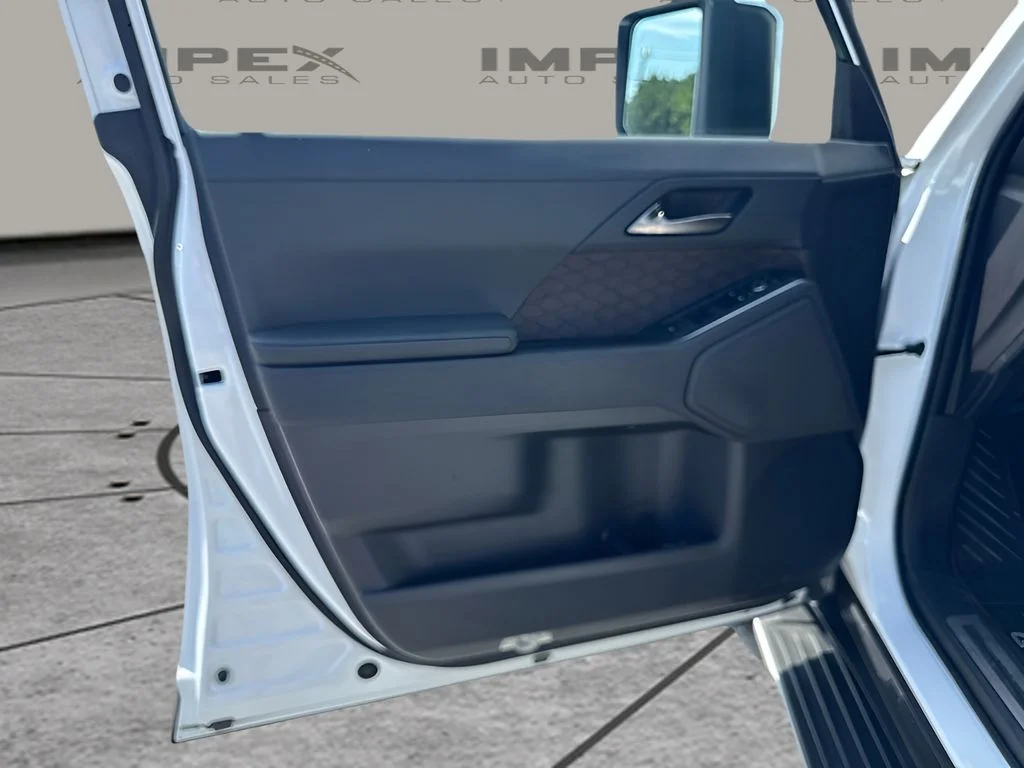 Used 2025 White Lexus 550 Premium+ image 20