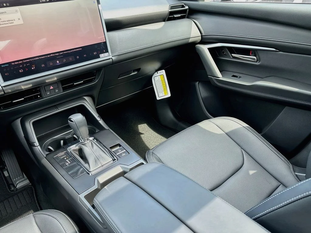 New 2026 Machine Gray Metallic Mazda 2.5 S Premium Plus AWD image 25