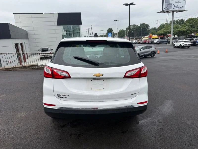 Used 2018 White Chevrolet LS image 7