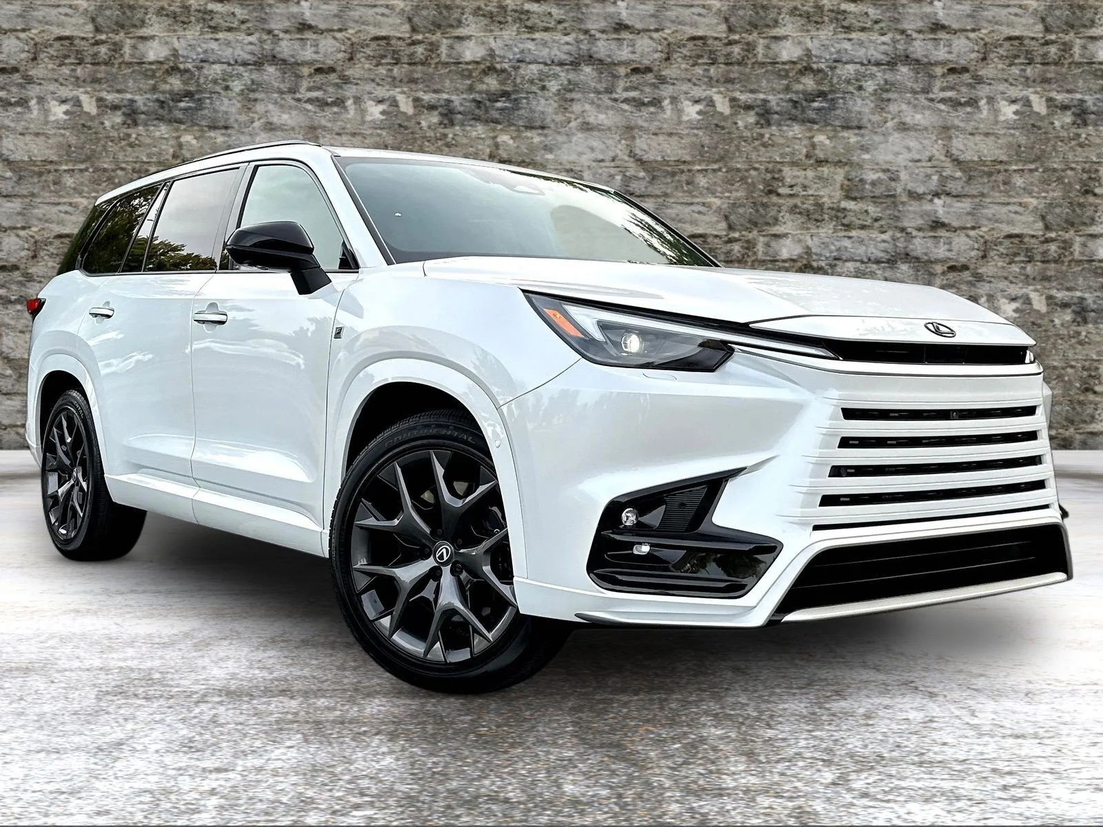 Certified Used 2026 Wind Chill Pearl Lexus  image 1