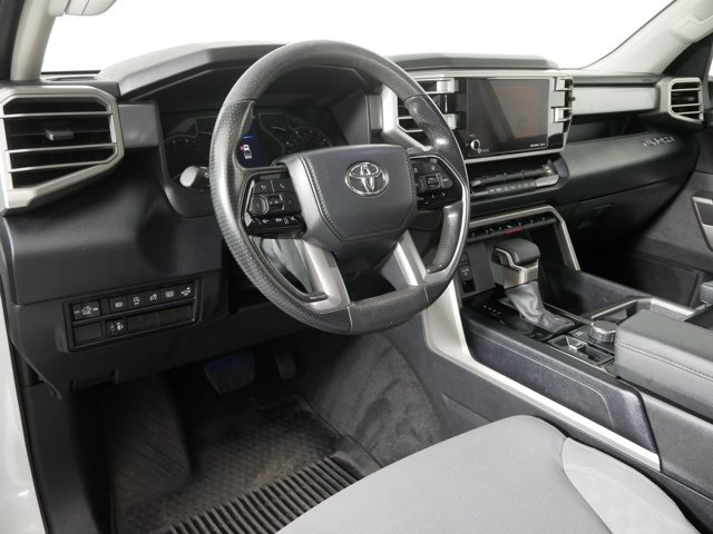 Used 2024 Ice Cap Toyota Crew Cab SR5 w/ Convenience Pkg image 10