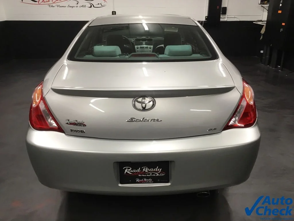 Used 2006 Beige Toyota SE image 9