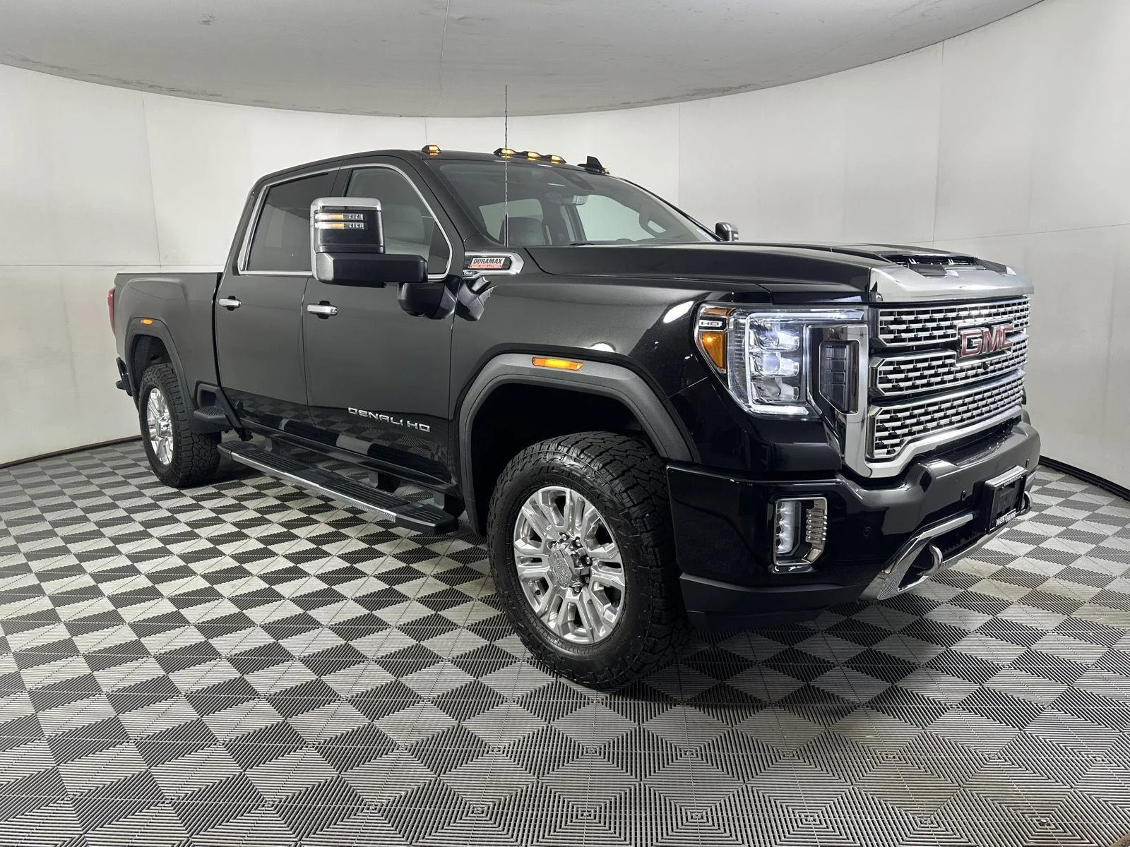 Used 2023 Ebony Twilight Metallic GMC Denali image 19
