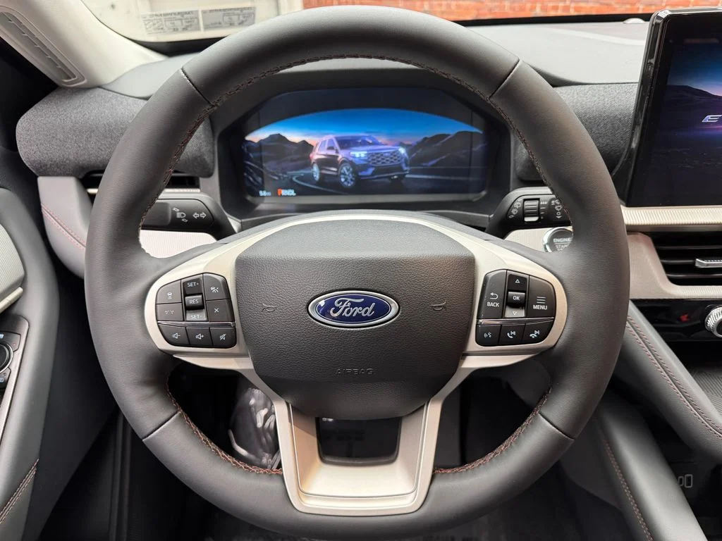 New 2026 Space White Metallic Ford Active image 13