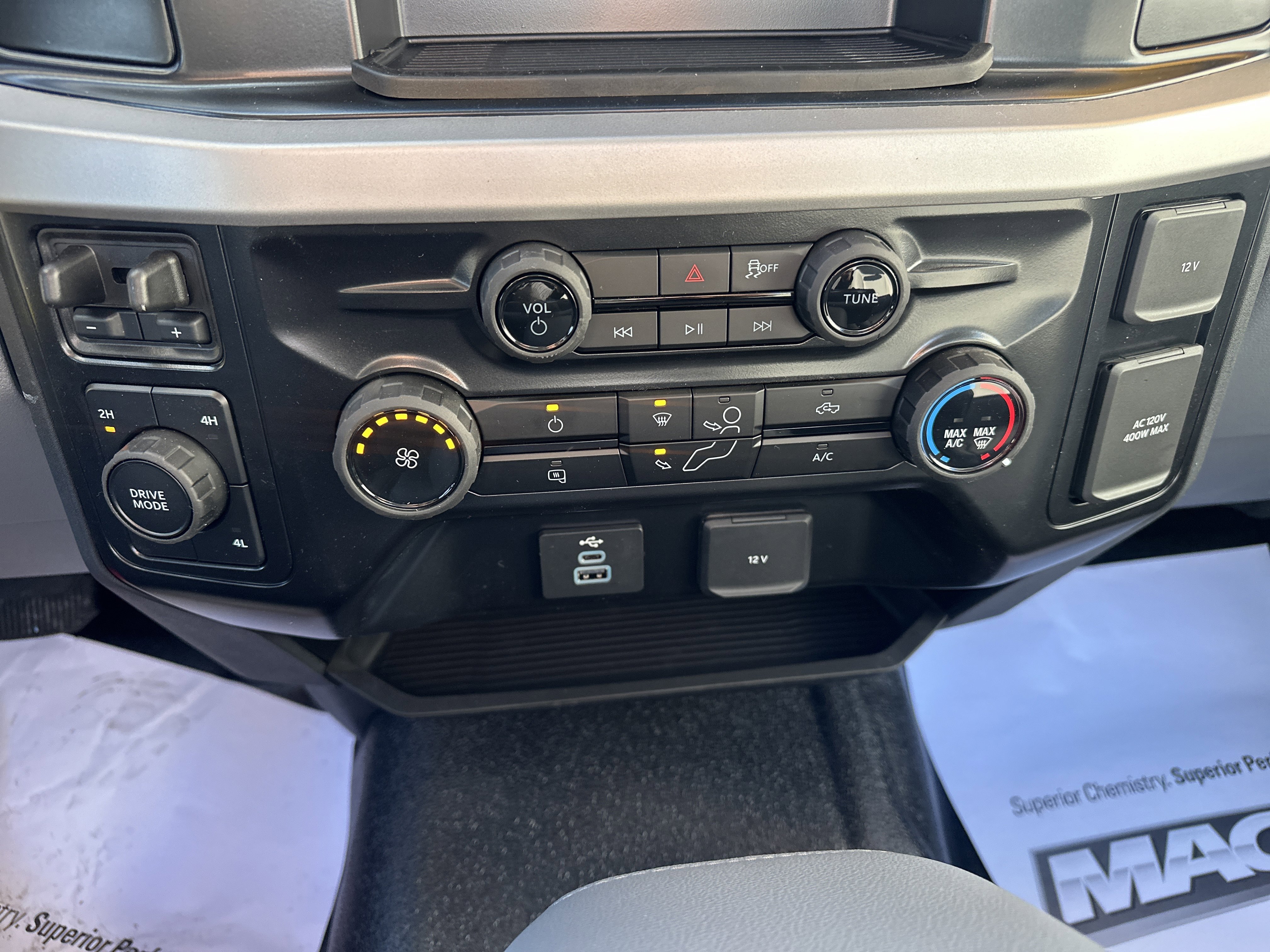 2026 Ford F-550 Super Duty Chassis Cab XL - Photo 16