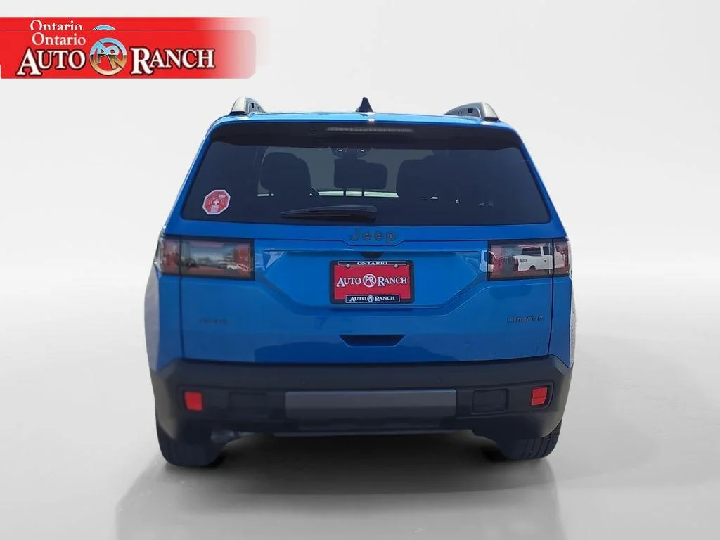 New 2026 Hydro Blue Pearl-Coat Exterior Paint Jeep Limited image 4