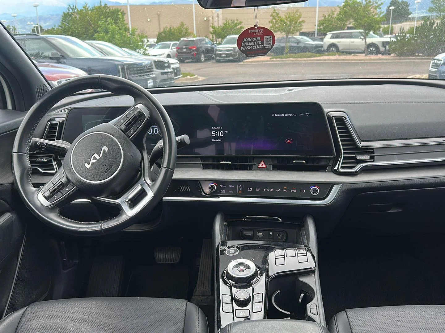 Used 2024 Snow White Pearl Kia X-Line image 10