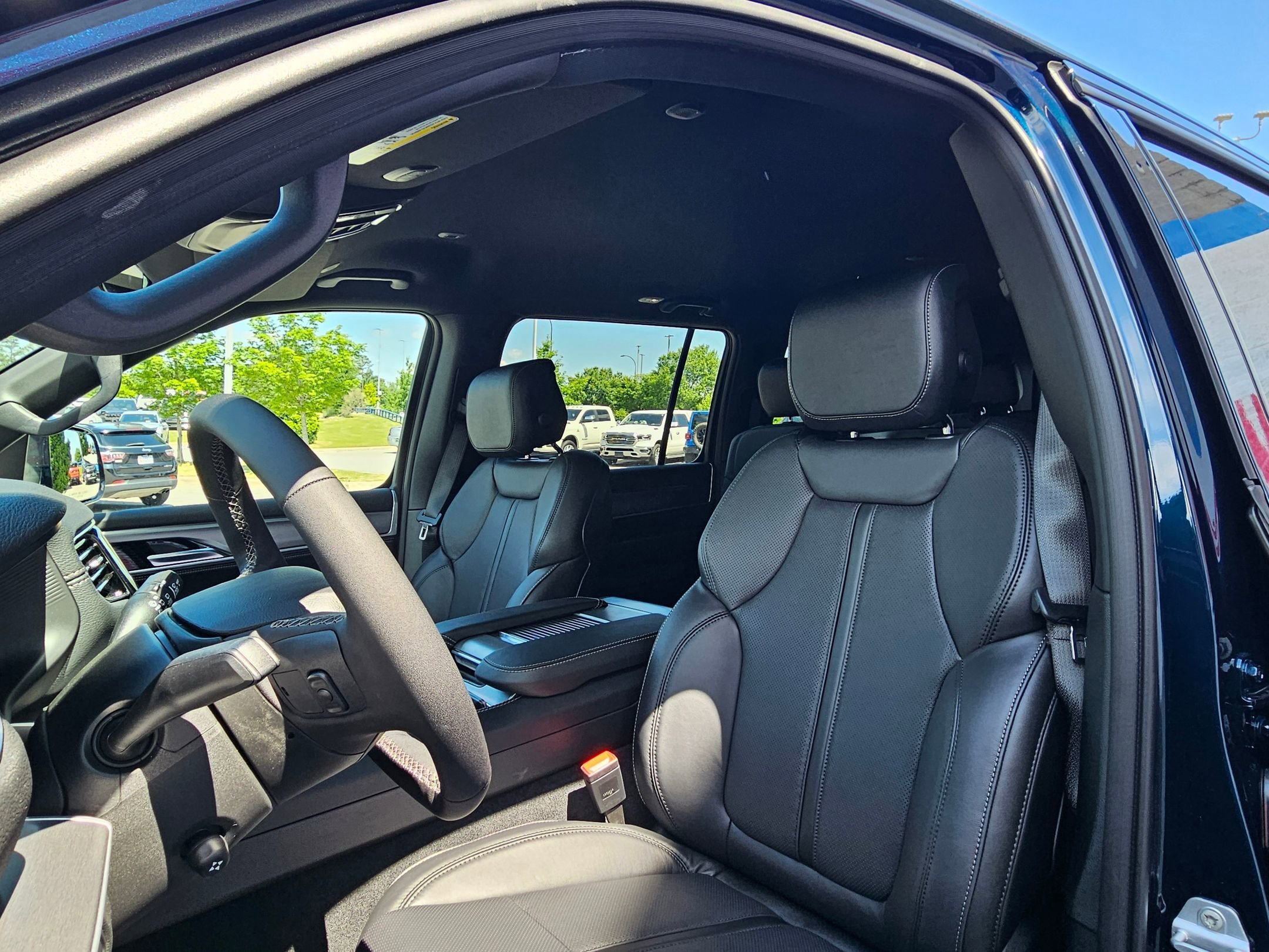 New 2026 Fathom Blue Pearl-Coat Exterior Paint (Late Availability) Jeep Limited Altitude image 20