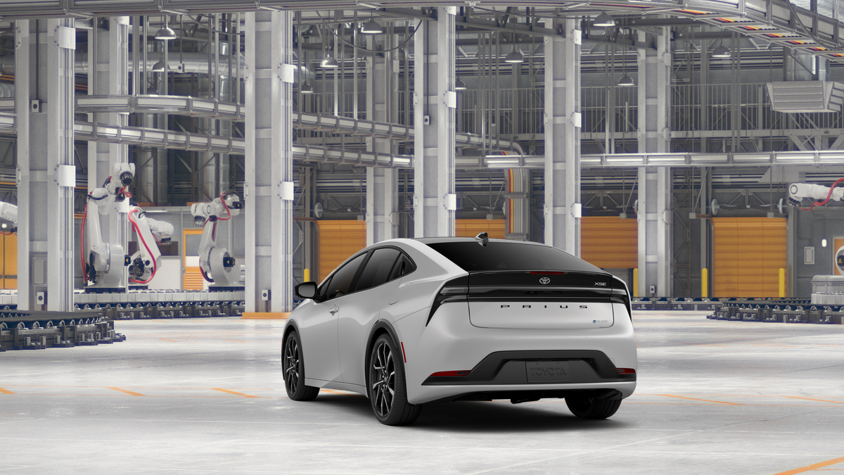 New 2027 Cutting Edge Toyota XSE Premium image 7