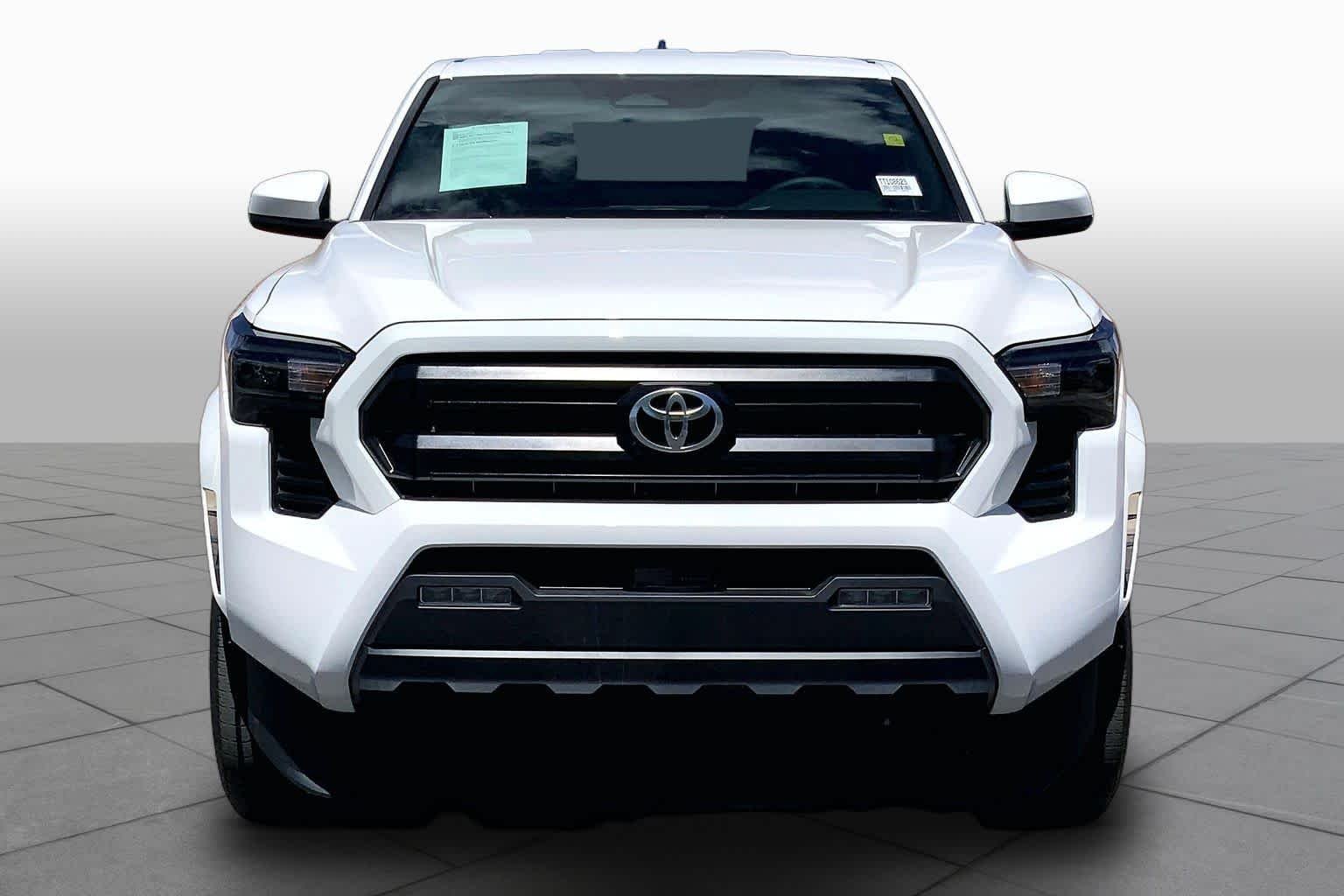 Used 2026 Ice Cap Toyota SR5 image 4