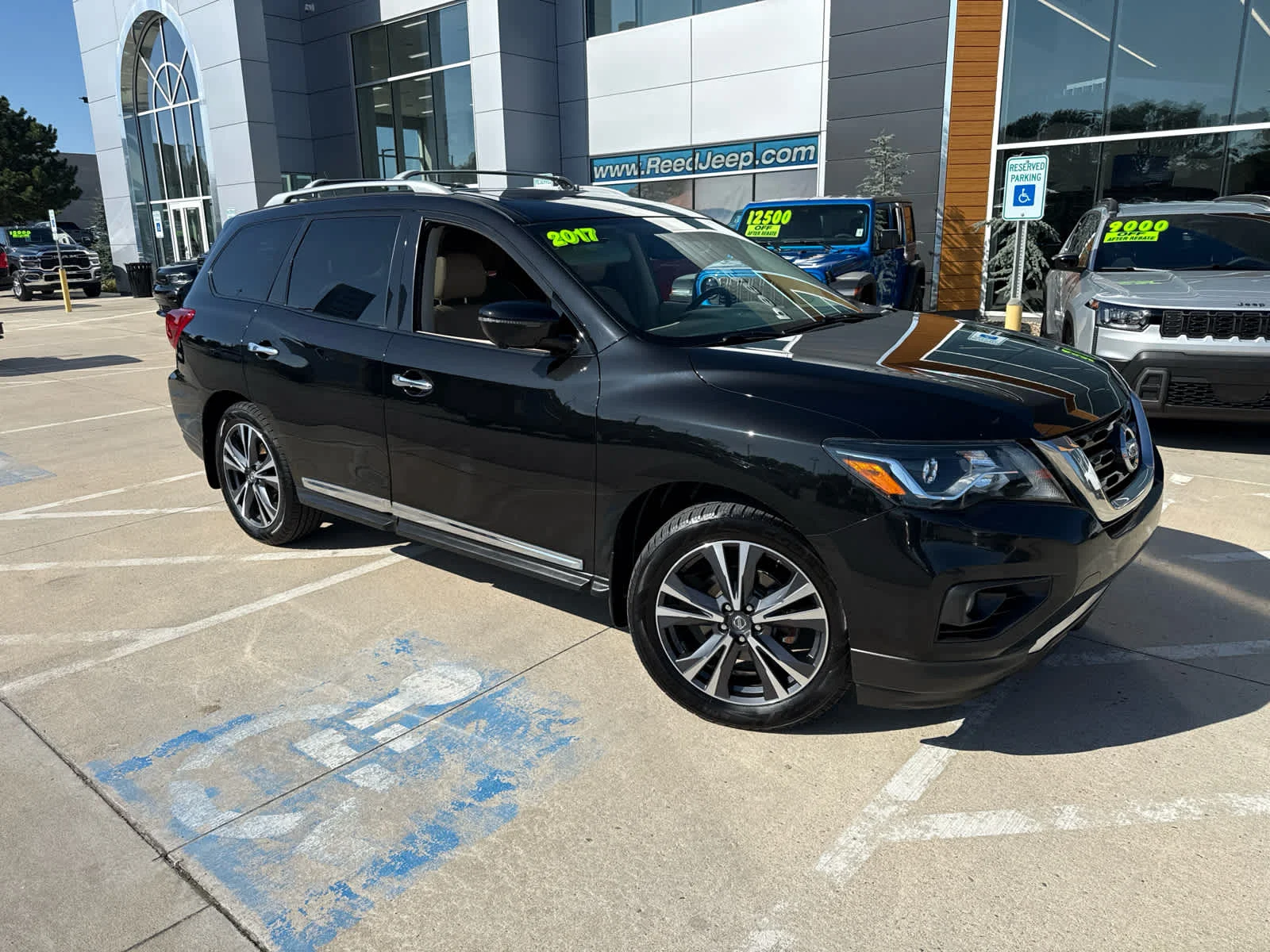 Used 2017 Magnetic Black Metallic Nissan Platinum image 3