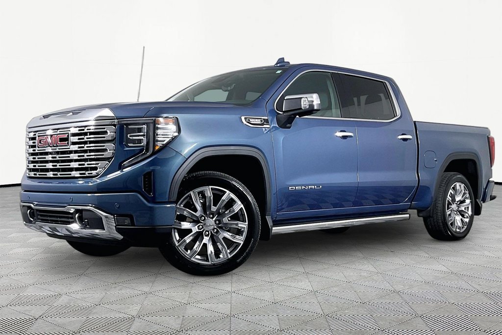 Used 2025 Blue GMC Denali image 1