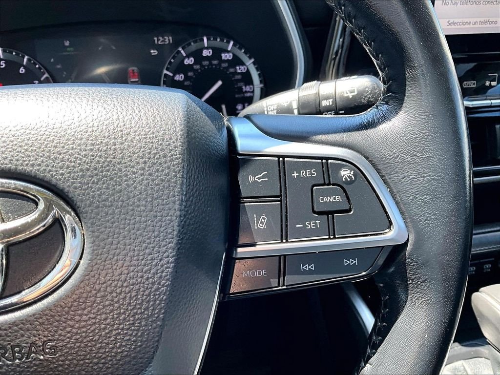 Used 2021 Gray Toyota XLE image 25