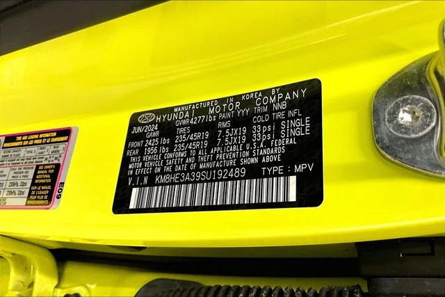 Used 2025 Neoteric Yellow Hyundai Limited image 40