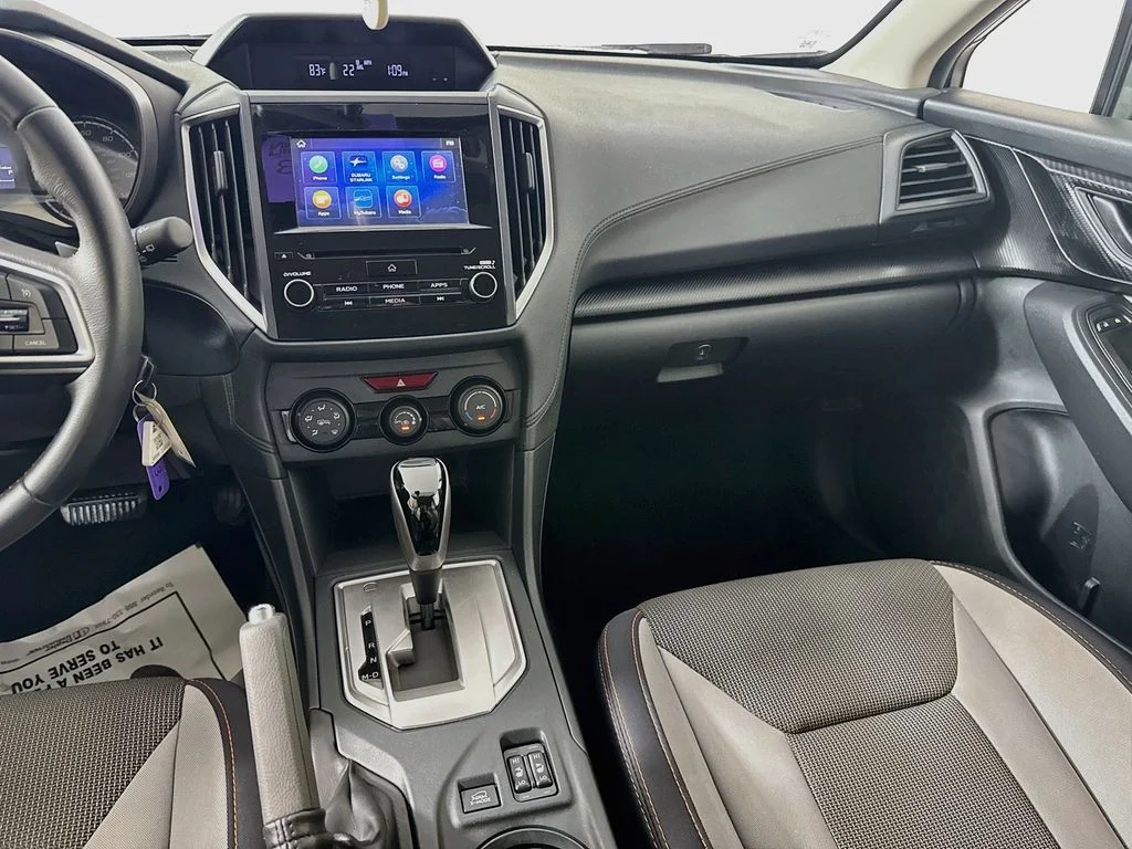 Used 2019 White Subaru 2.0i Premium image 27