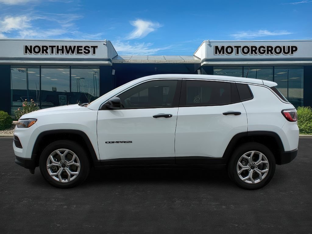 2025 Jeep Compass Sport photo 4