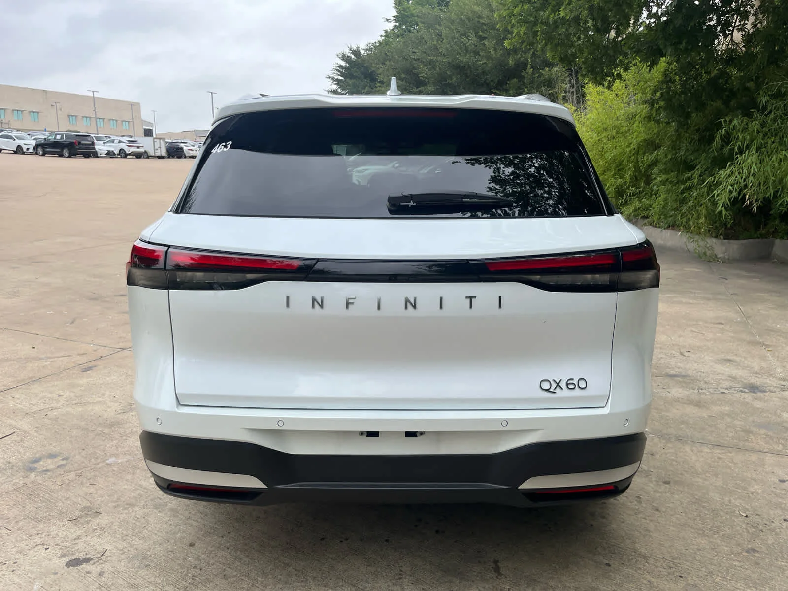 Certified Used 2026 Radiant White INFINITI LUXE image 10