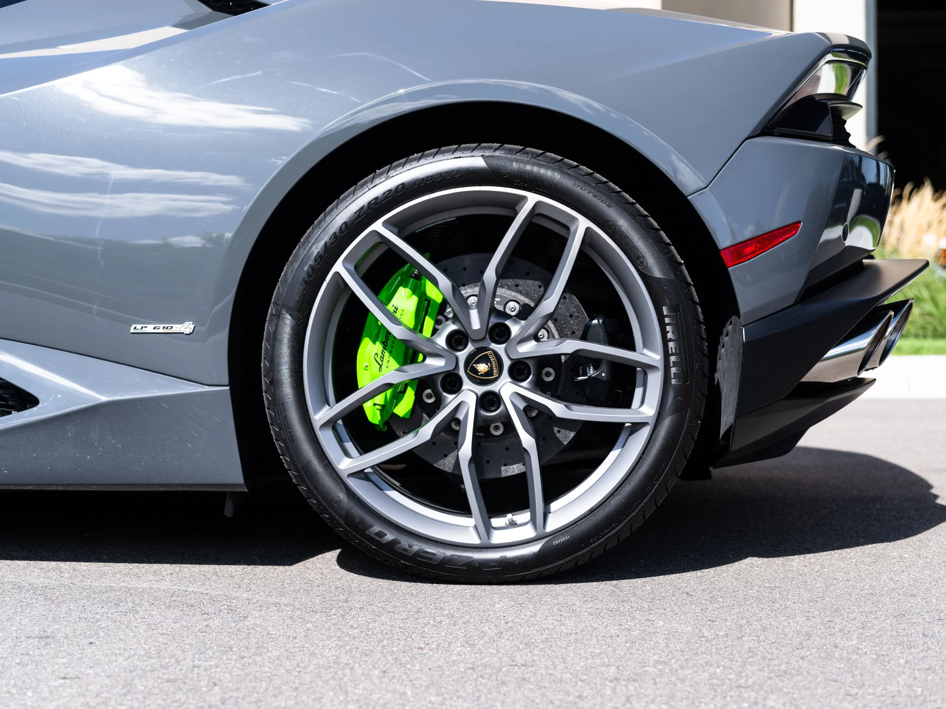 Used 2016  Lamborghini LP610-4S image 11