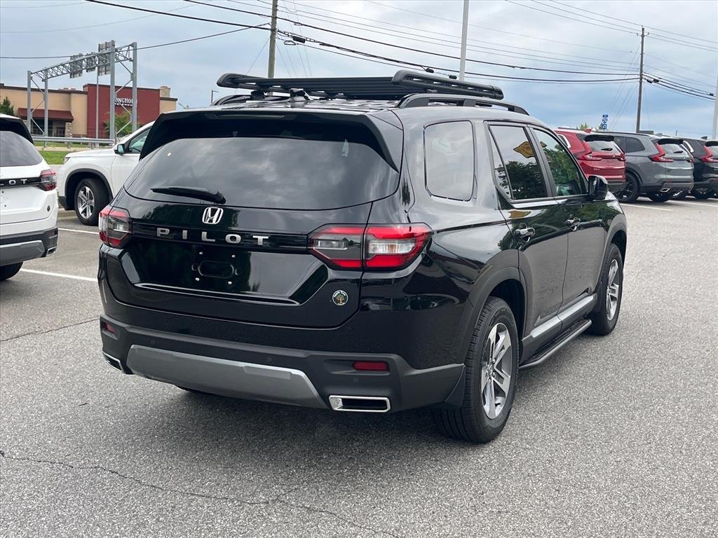 New 2026 Crystal Black Pearl Honda EX-L image 4