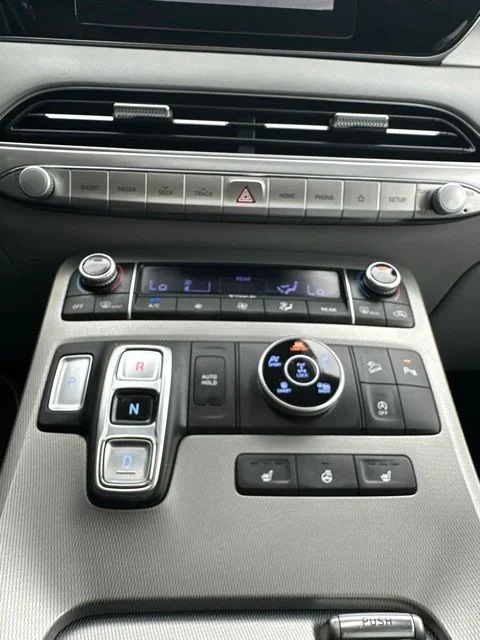 Used 2020 Moonlight Cloud Hyundai SEL image 34