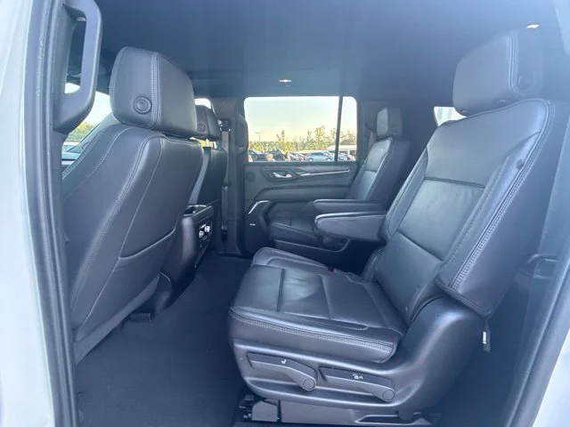 Used 2023 White GMC Denali image 16