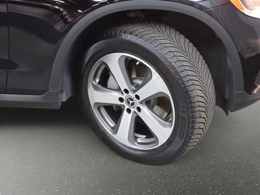 Used 2019 Black Mercedes-Benz GLC 300 image 33